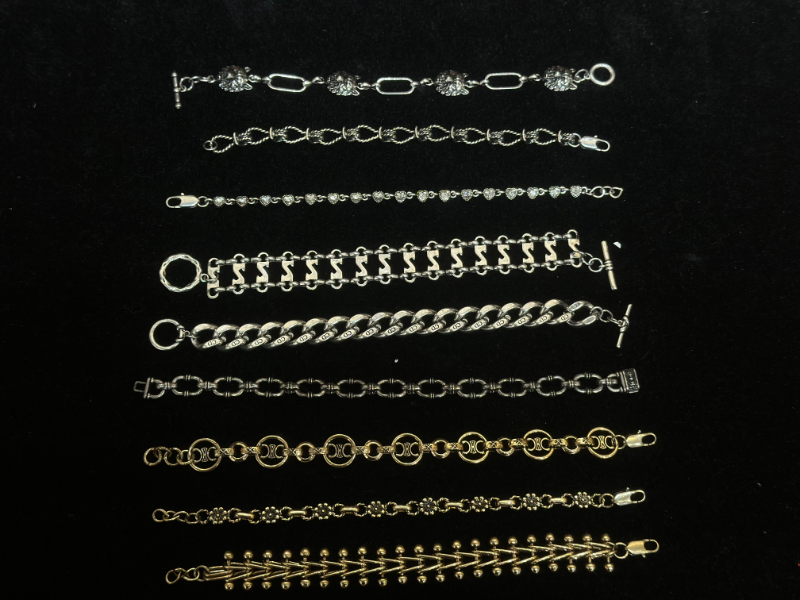 Asiakkaiden palautteesta tuotekehitykseen: Tarina Kunyu Jewelryn antiikkipinnoitusvärien takana
